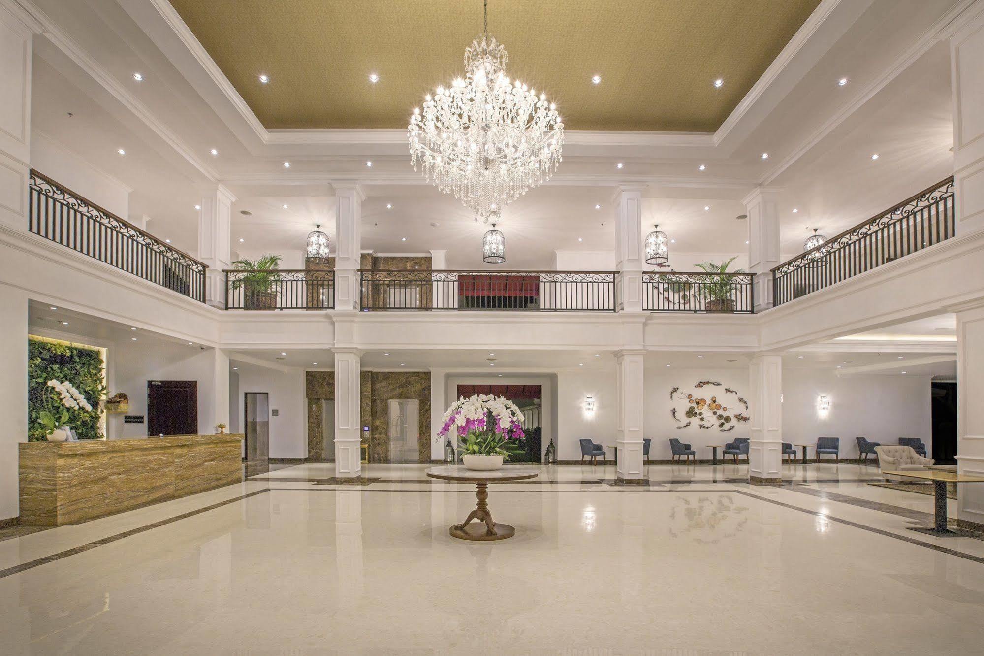 Grand Palace Hotel Sanur - Bali Exterior foto